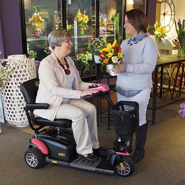 LIFESTYLE - Mothers Day-Flower Shop-6x6